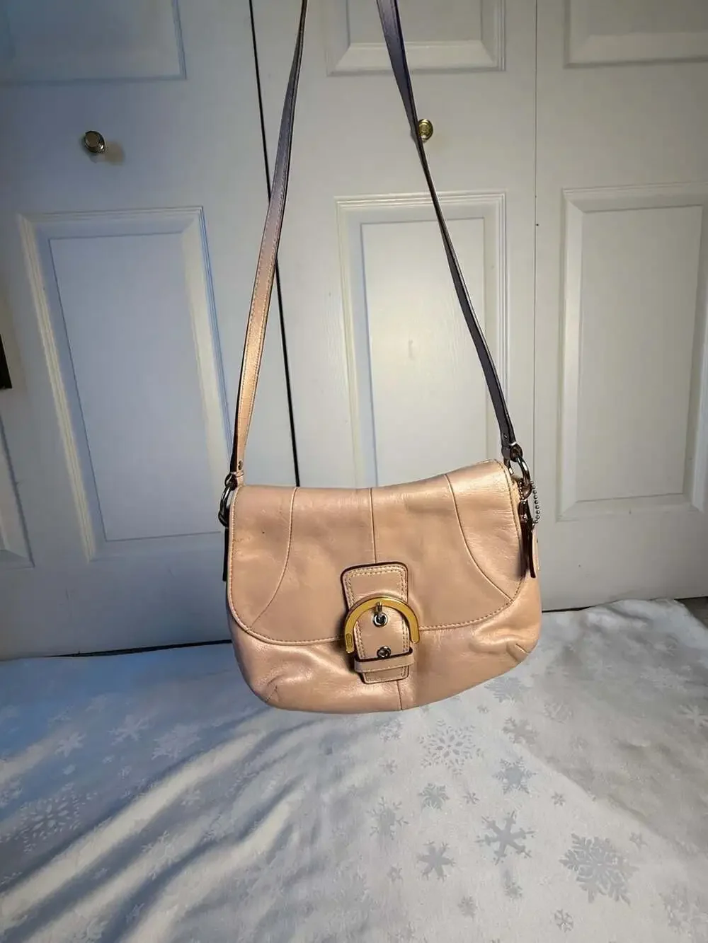 Vintage Y2K Coach Soho Pink Leather Flap Buckle Crossbody Shoulder Bag Purse